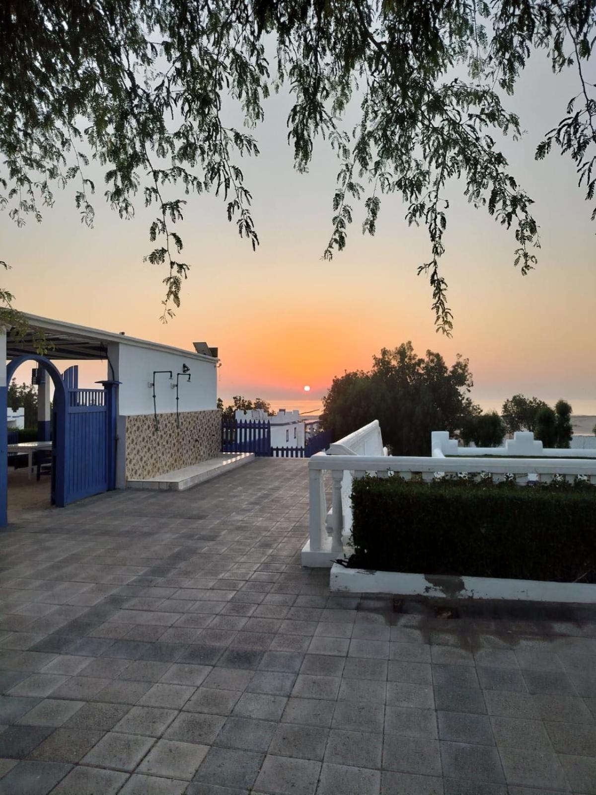 Al-Ashkhara Beach Resort منتجع شاطئ الأشخرة Al-Sarkija Kültér fotó